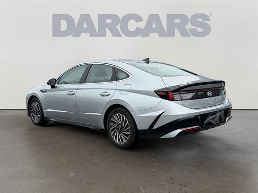 2024 Hyundai SONATA Hybrid SE
