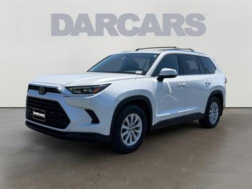 Pearl 2024 Toyota Grand Highlander XLE
