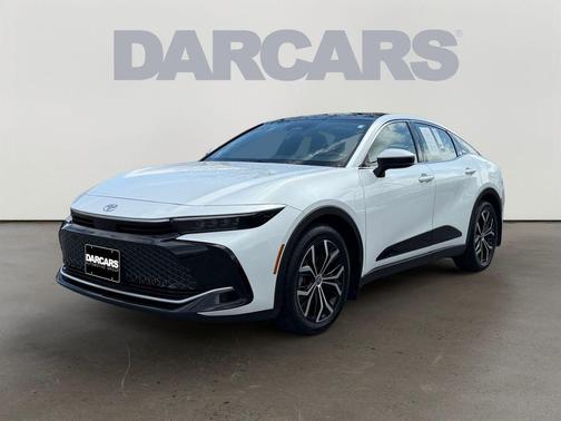 Oxygen White 2024 Toyota Crown Limited