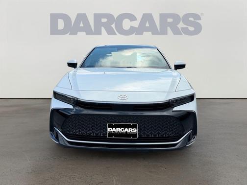 Oxygen White 2024 Toyota Crown Limited