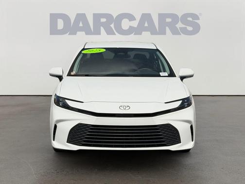 Ice 2025 Toyota Camry LE