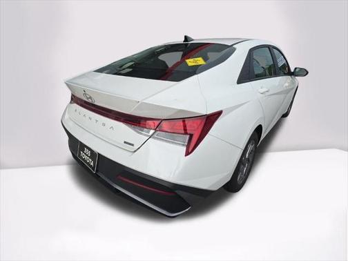 2024 Hyundai ELANTRA HEV Blue