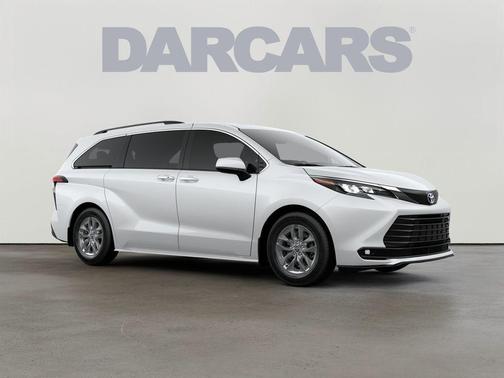 2025 Toyota Sienna XLE