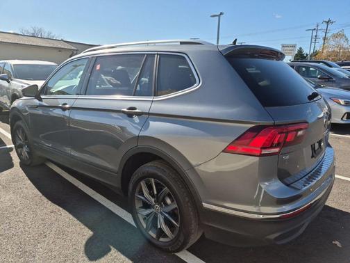 2022 Volkswagen Tiguan 2.0T SE 4MOTION
