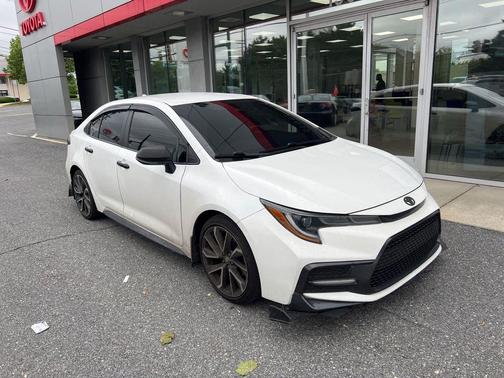 White 2022 Toyota Corolla SE