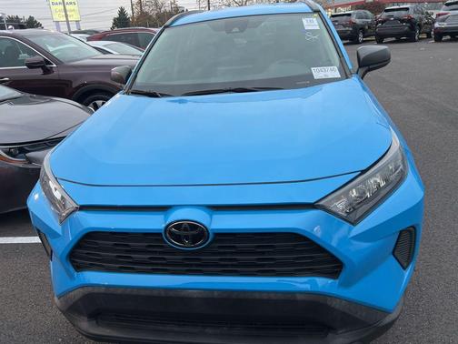 2021 Toyota RAV4 LE