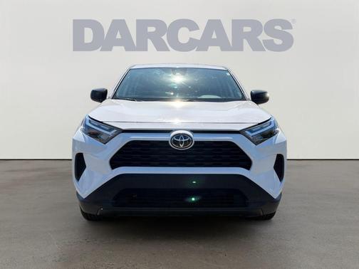 Ice 2025 Toyota RAV4 LE