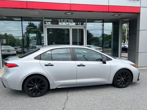 Classic Silver Metallic 2022 Toyota Corolla SE