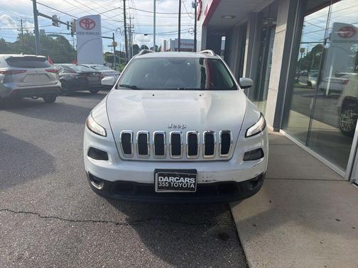 Bright White Clearcoat 2016 Jeep Cherokee Latitude