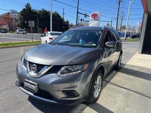 Gun Metallic 2016 Nissan Rogue SV