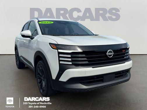 Aspen White Tricoat 2025 Nissan Kicks SR