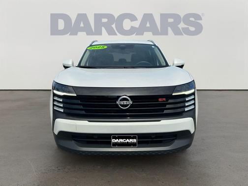Aspen White Tricoat 2025 Nissan Kicks SR