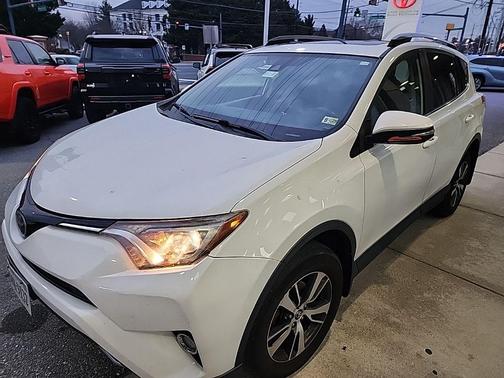 2018 Toyota RAV4 XLE