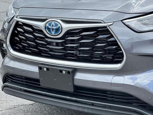 2024 Toyota Highlander Hybrid Limited