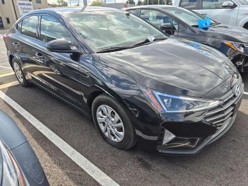 2020 Hyundai ELANTRA SE