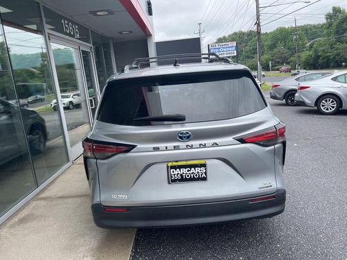 Celestial Silver Metallic 2021 Toyota Sienna XLE 7 Passenger