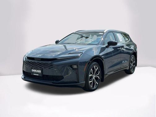 2025 Toyota Crown Signia XLE