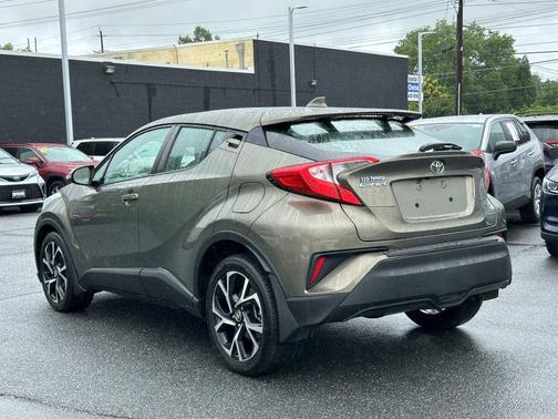 2021 Toyota C-HR XLE