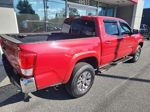 2017 Toyota Tacoma SR5