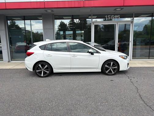 Crystal White Pearl 2018 Subaru Impreza 2.0i Sport