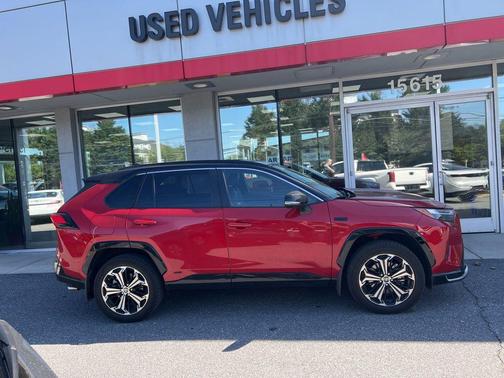 Supersonic Red/Midnight Black Metallic 2024 Toyota RAV4 Prime XSE
