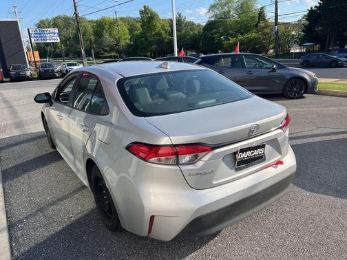 Classic Silver Metallic 2023 Toyota Corolla LE
