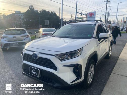 2021 Toyota RAV4 Hybrid XLE