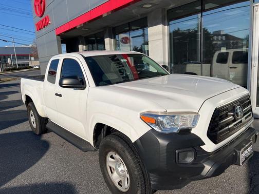 2017 Toyota Tacoma SR