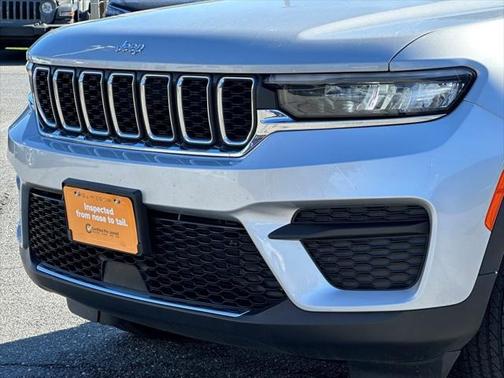 2023 Jeep Grand Cherokee Laredo