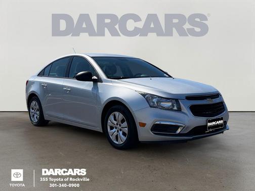 Silver Ice Metallic 2015 Chevrolet Cruze LS