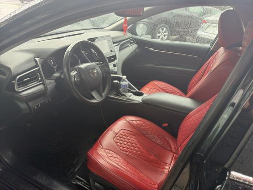 Midnight Black Metallic 2024 Toyota Camry SE