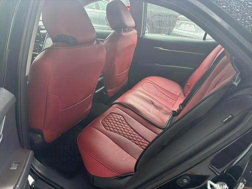 Midnight Black Metallic 2024 Toyota Camry SE