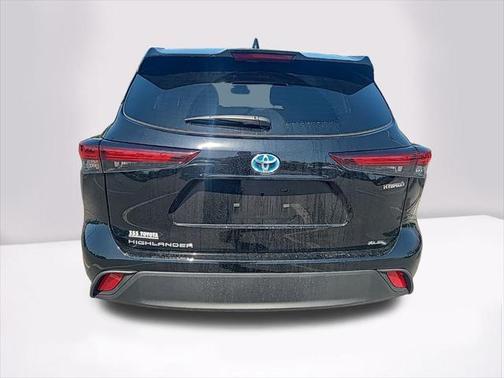 2024 Toyota Highlander Hybrid XLE