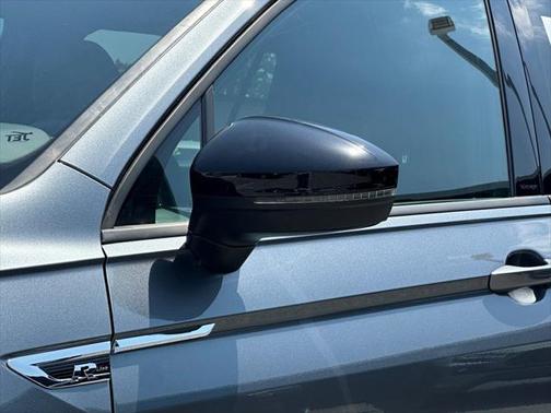 2021 Volkswagen Tiguan 2.0T SE R-Line Black 4MOTION