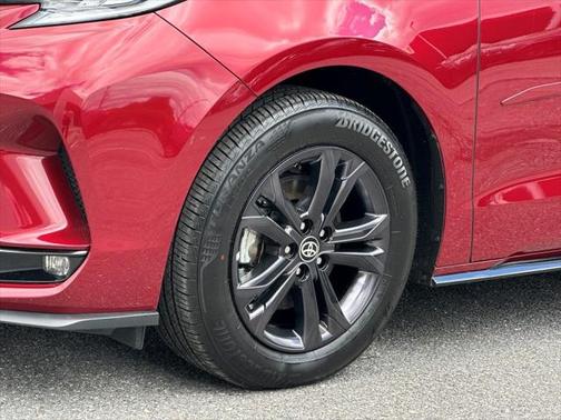2024 Toyota Sienna XSE 7 Passenger