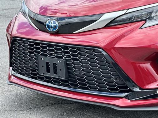 2024 Toyota Sienna XSE 7 Passenger