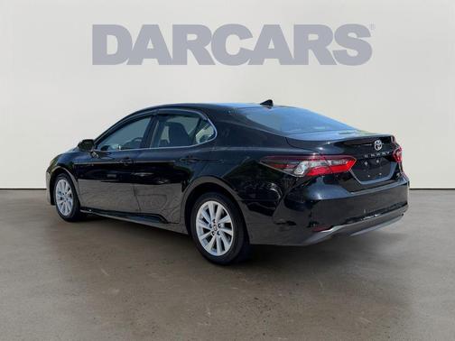 Midnight Black Metallic 2022 Toyota Camry LE