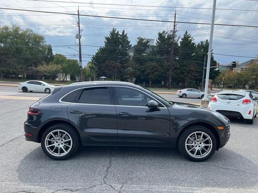 2018 Porsche Macan S