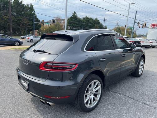 2018 Porsche Macan S