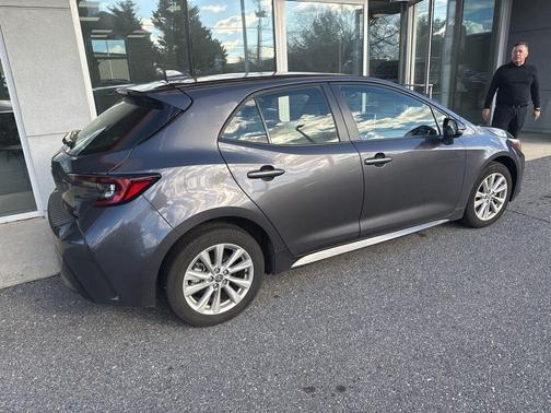 2025 Toyota Corolla Hatchback SE