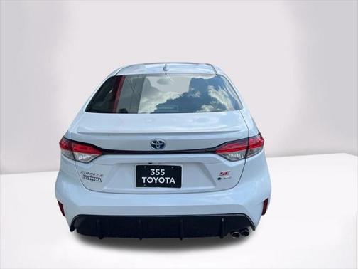 2025 Toyota Corolla Hybrid SE