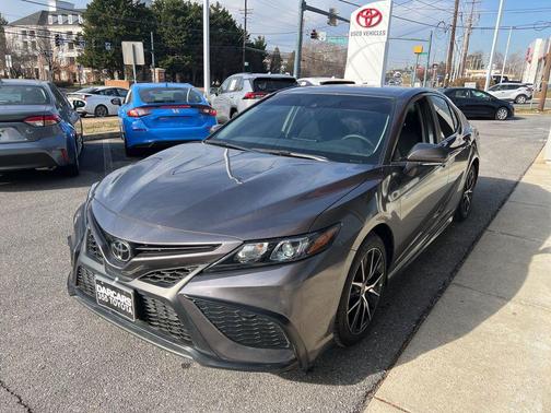 2024 Toyota Camry SE