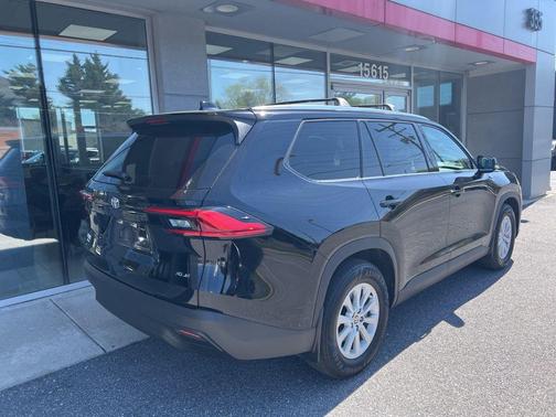 Midnight Black Metallic 2024 Toyota Grand Highlander XLE