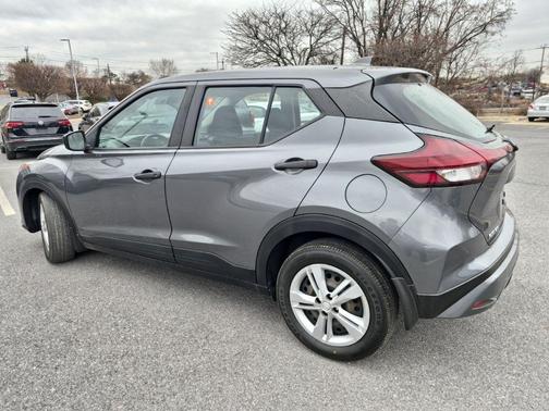 2022 Nissan Kicks S