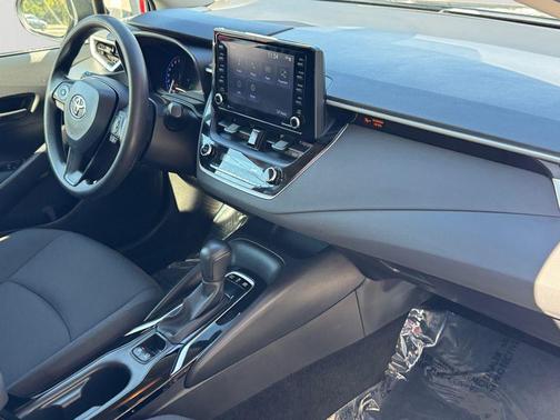 2022 Toyota Corolla Hybrid LE