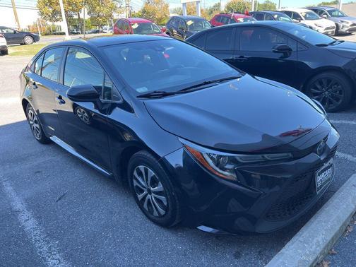 2022 Toyota Corolla Hybrid LE