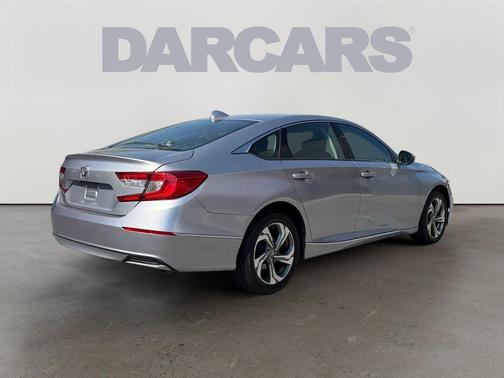 Lunar Silver Metallic 2018 Honda Accord EX-L