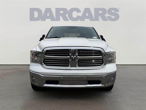 Bright White Clearcoat 2018 RAM 1500 Big Horn