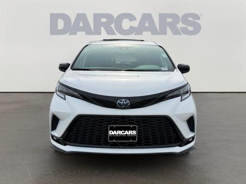 2025 Toyota Sienna XSE 7 Passenger