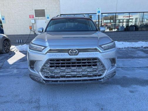 2024 Toyota Grand Highlander Hybrid XLE